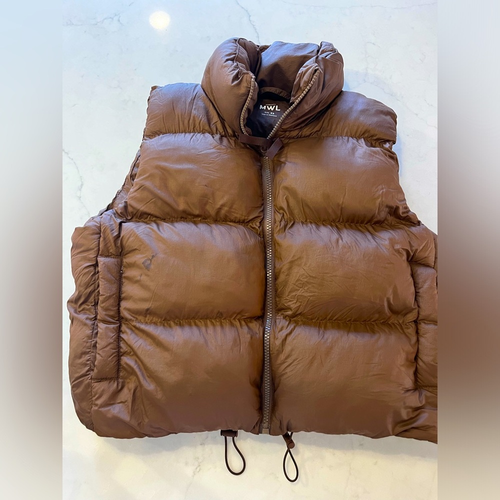 Madewell women’s chocolate puffer vest XS